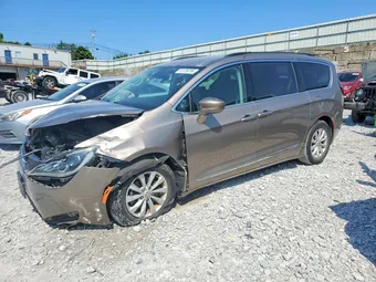 2017 Chrysler Pacifica 2C4RC1BG6HR553560 Lot 61139786
