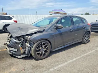 2016 Ford Focus 1FADP3K29GL203464