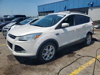 2016 Ford Escape 1FMCU9J98GUC09830