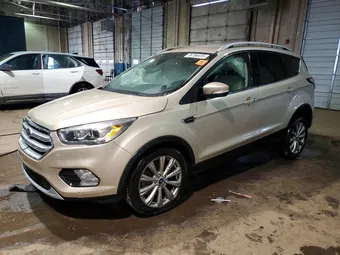 2018 Ford Escape 1FMCU9J92JUD49217