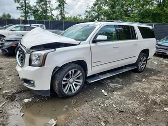 2017 GMC Yukon XL 1GKS2HKJ8HR307189