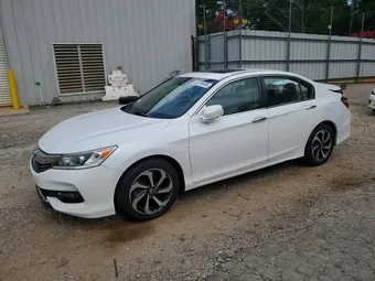 2016 Honda Accord 1HGCR2F98GA208881