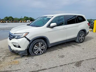 2018 Honda Pilot 5FNYF5H51JB016452