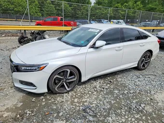 2019 Honda Accord 1HGCV1F30KA101575