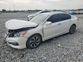 2016 Honda Accord 1HGCR3F07GA026466