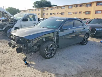 2025 Hyundai Elantra KMHLP4DG8SU937015