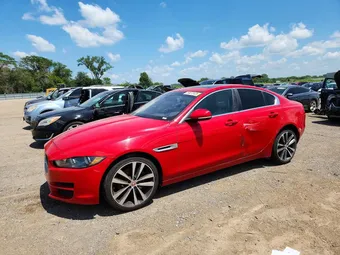 2018 Jaguar XE SAJAE4FX7JCP33813