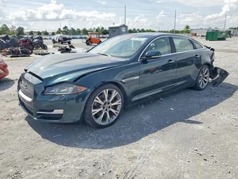 2016 Jaguar XJ-Series SAJWA2G78G8V99748