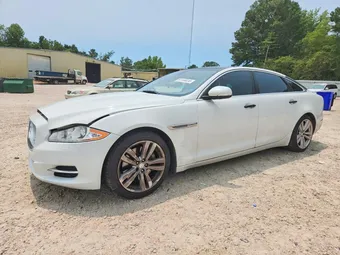 2015 Jaguar XJ-Series SAJWJ2GD8F8V88561
