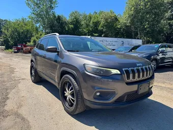 2019 Jeep Cherokee 1C4PJMLB9KD182017