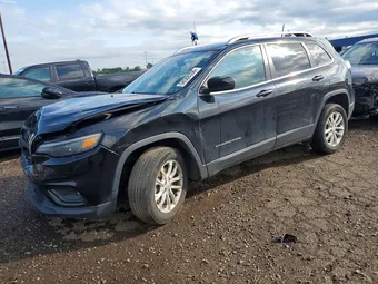 2019 Jeep Cherokee 1C4PJLCX6KD285904