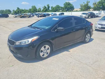 2017 Kia Forte 3KPFK4A72HE077530