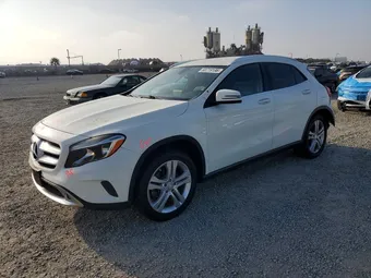 2016 Mercedes-Benz GLA-Class WDCTG4GB7GJ248056