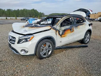 2020 Mercedes-Benz GLA-Class WDCTG4GB8LU021726