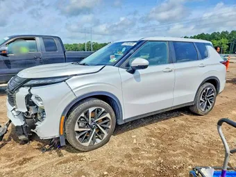 2023 Mitsubishi Outlander JA4J3UA84PZ044302