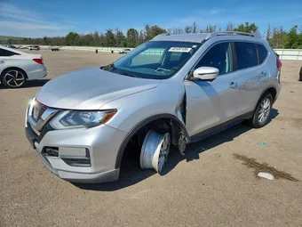 2017 Nissan Rogue KNMAT2MV0HP587123