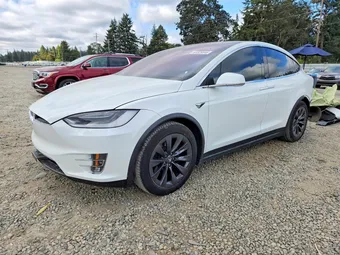 2019 Tesla Model X 5YJXCAE23KF157631