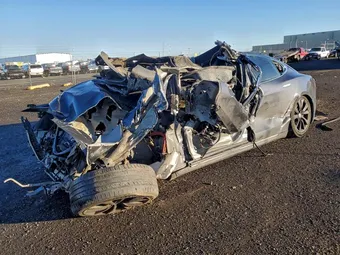 2016 Tesla Model S 5YJSA1E20GF133150