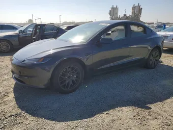 2025 Tesla Model 3 5YJ3E1EA3SF913944