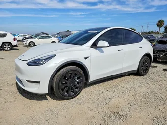 2022 Tesla Model Y 7SAYGDEE6NF462181