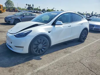 2023 Tesla Model Y 7SAYGDEF8PF924297