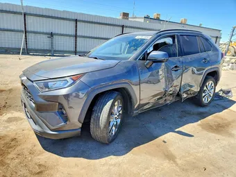 2021 Toyota RAV4 2T3C1RFV5MC103712
