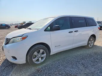 2017 Toyota Sienna 5TDZZ3DC8HS875841