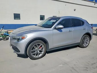 2018 Alfa Romeo ZASFAKBN1J7B97630