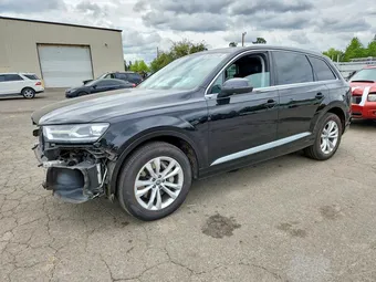 2018 Audi Q7 WA1LAAF72JD027189