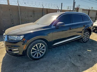 2017 Audi Q7 WA1LAAF76HD006503