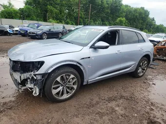 2021 Audi e-tron WA1LAAGE6MB038404
