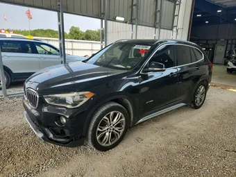 2017 BMW X1 WBXHT3Z34H4A55165