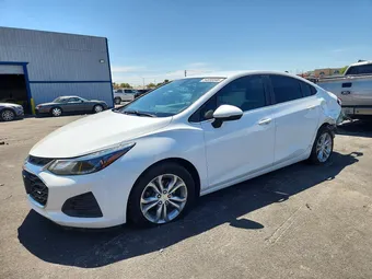 2019 Chevrolet Cruze 1G1BE5SM9K7131115