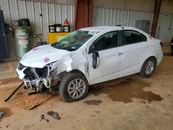 2018 Chevrolet Sonic 1G1JD5SH1J4117825