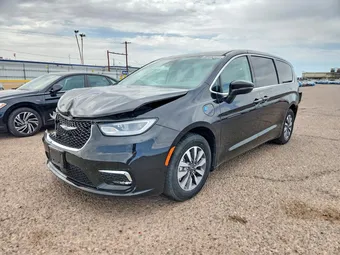 2023 Chrysler Pacifica Hybrid 2C4RC1L78PR632550
