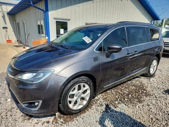 2017 Chrysler Pacifica 2C4RC1BG5HR684527 Lot 61367106