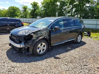 2017 Chrysler Pacifica 2C4RC1EG2HR628251 Lot 58584176