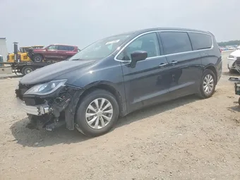 2018 Chrysler Pacifica 2C4RC1FG9JR101957