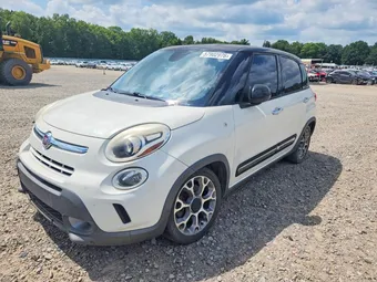 2015 Fiat 500L ZFBCFADH9FZ031174
