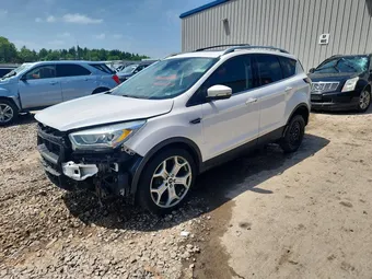 2017 Ford Escape 1FMCU9J95HUA42554