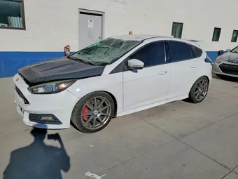 2015 Ford Focus 1FADP3L98FL369291