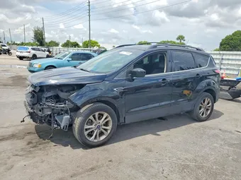 2018 Ford Escape 1FMCU9HD4JUD53666