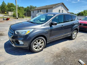 2017 Ford Escape 1FMCU9GDXHUD63811