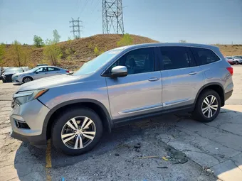 2018 Honda Pilot 5FNYF6H51JB008731