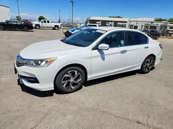 2017 Honda Accord 1HGCR2F33HA047644