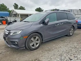 2018 Honda Odyssey 5FNRL6H75JB102058
