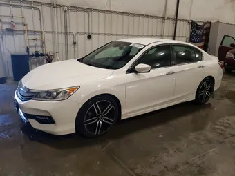 2016 Honda Accord 1HGCR2F62GA085911
