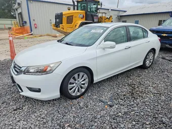 2015 Honda Accord 1HGCR3F97FA011107