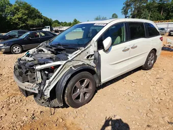 2018 Honda Odyssey 5FNRL6H75JB047322