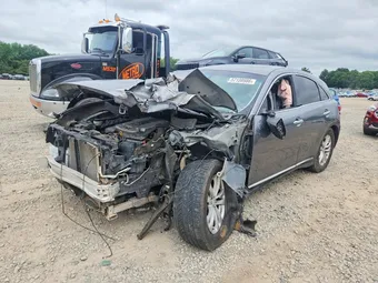 2017 Infiniti QX70 JN8CS1MW2HM415244